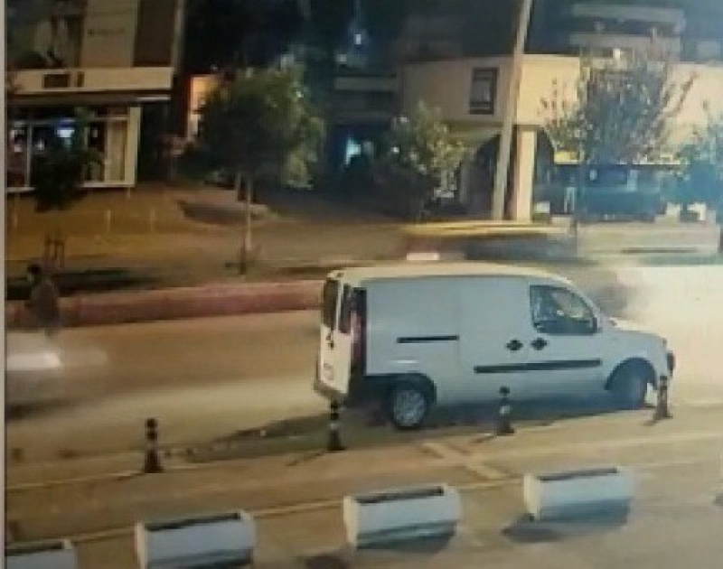 Mersin'de çarptığı yayanın bacağı koptu